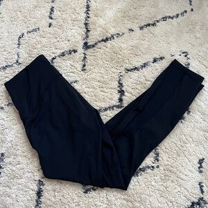 Lululemon Black Train Times Crop Leggings Women's Size 6 Mesh Detail